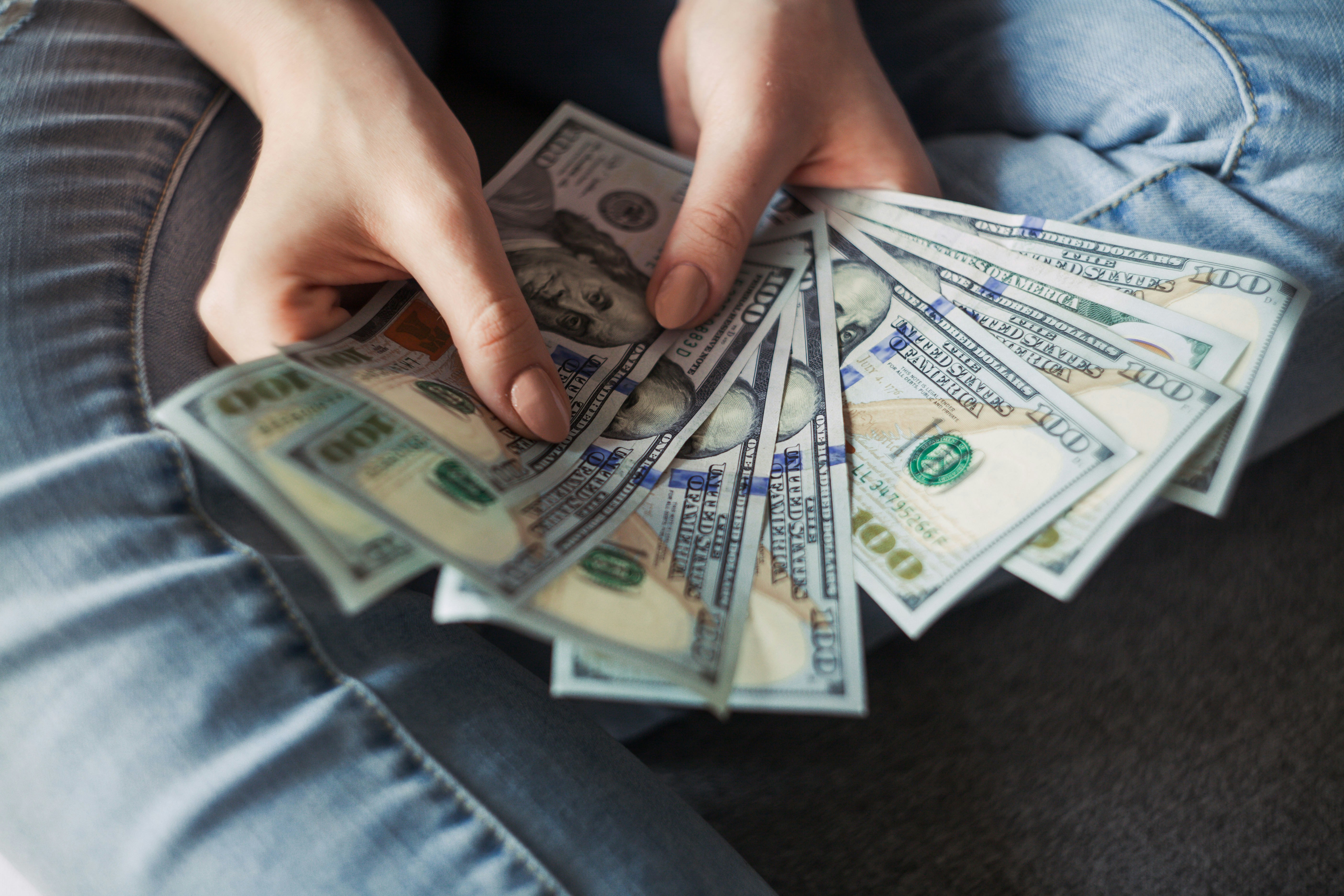 How to Compare Savings Accounts Without Getting Confused